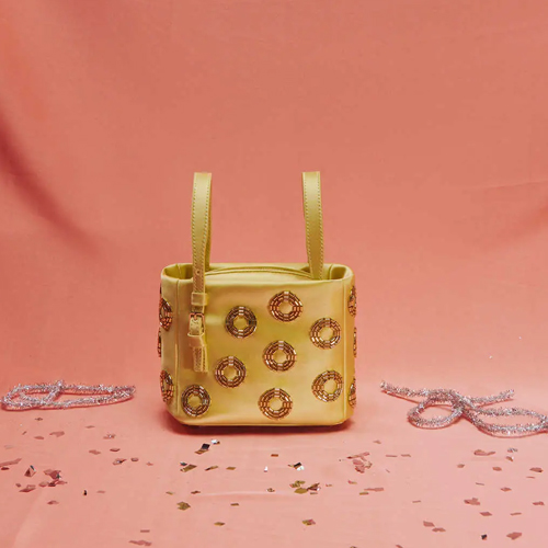 Valextra2025假日季：温情相聚，假日臻礼